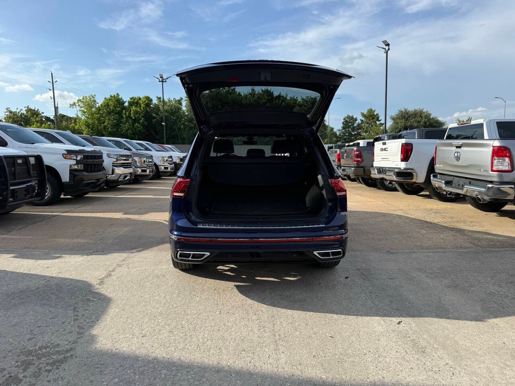 Volkswagen Tiguan Vehicle Full-screen Gallery Image 38