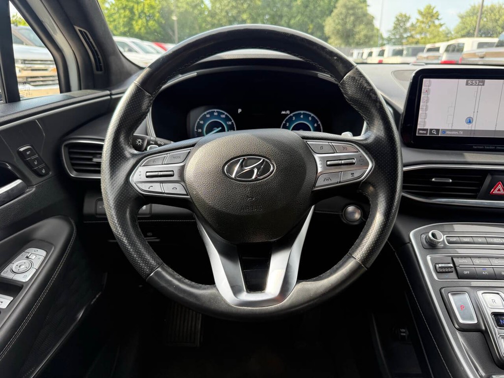 Hyundai Santa Fe Vehicle Full-screen Gallery Image 22