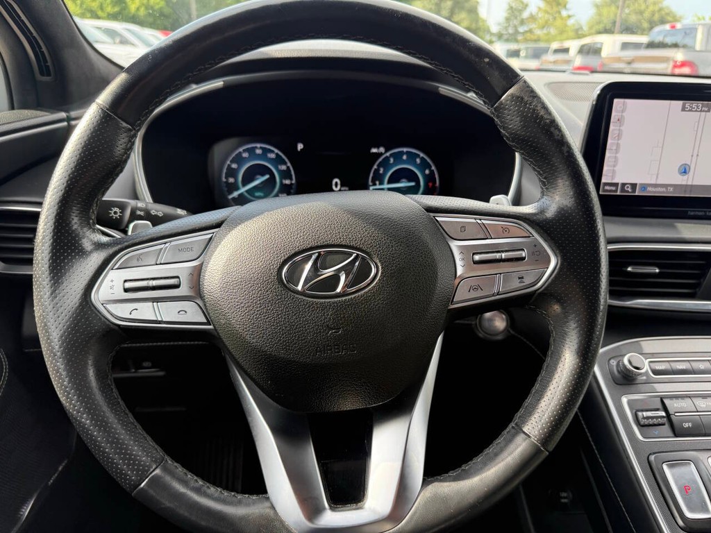 Hyundai Santa Fe Vehicle Full-screen Gallery Image 23