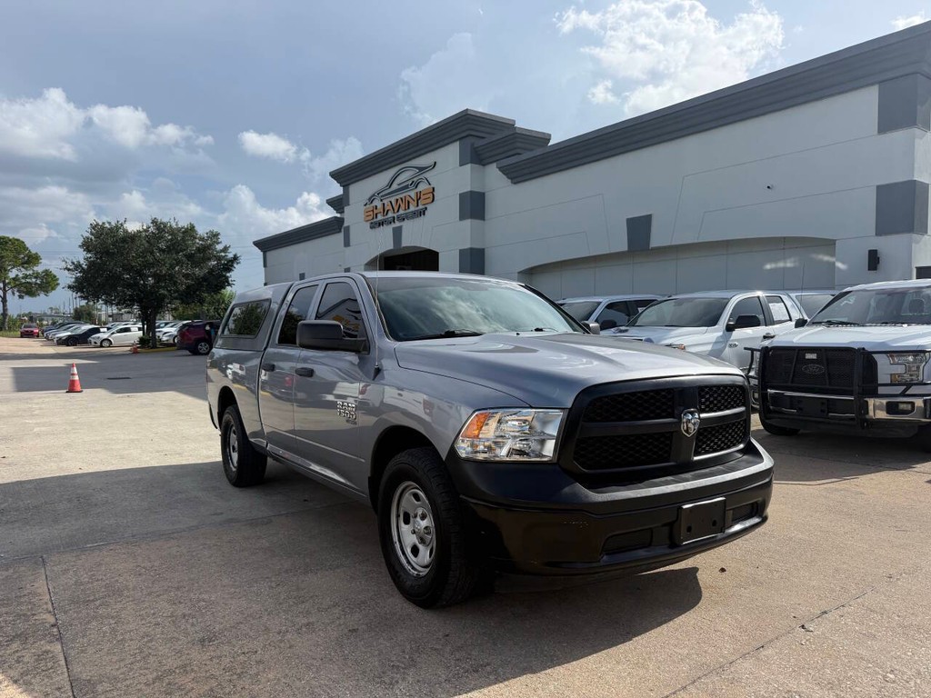 Ram 1500 Classic Vehicle Full-screen Gallery Image 02
