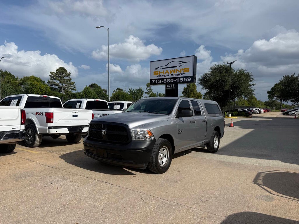 Ram 1500 Classic Vehicle Full-screen Gallery Image 03