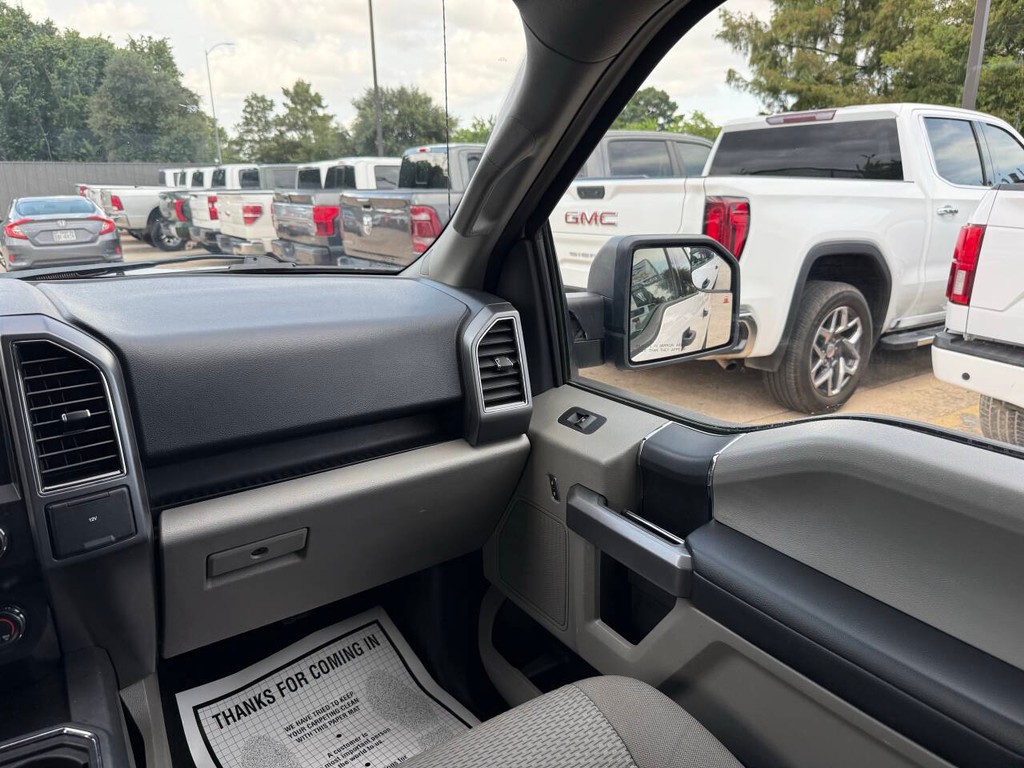 Ford F-150 Vehicle Full-screen Gallery Image 20