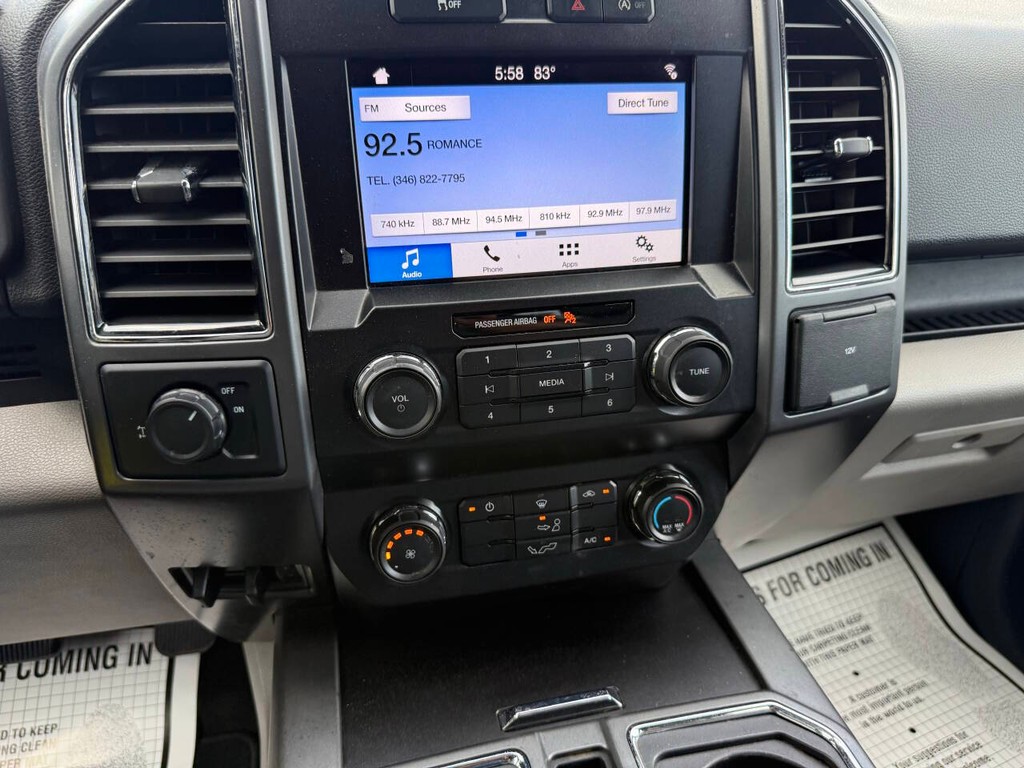 Ford F-150 Vehicle Full-screen Gallery Image 27