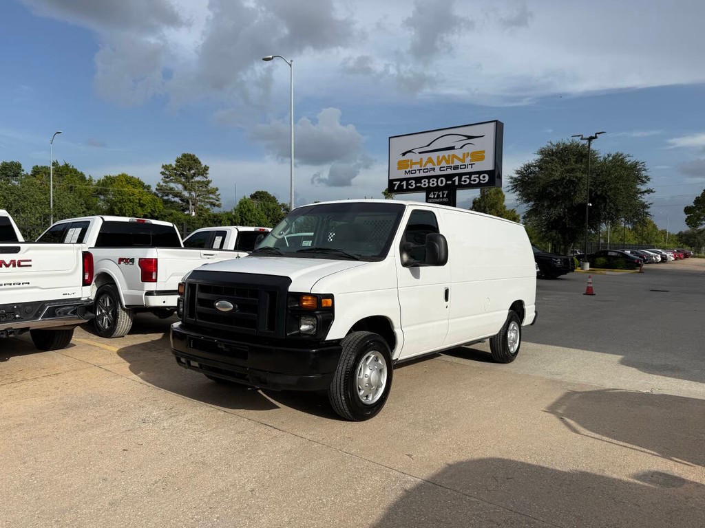 Ford Econoline Cargo Van Vehicle Full-screen Gallery Image 03