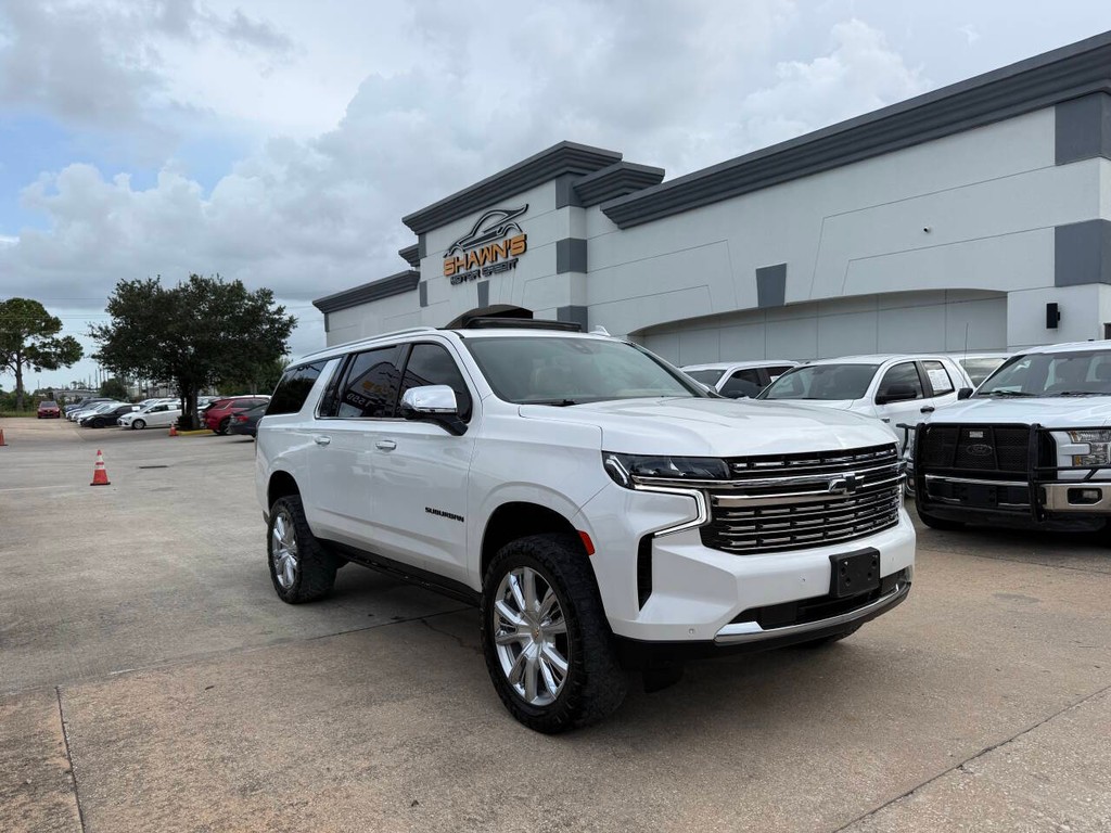 Chevrolet Suburban Vehicle Full-screen Gallery Image 45