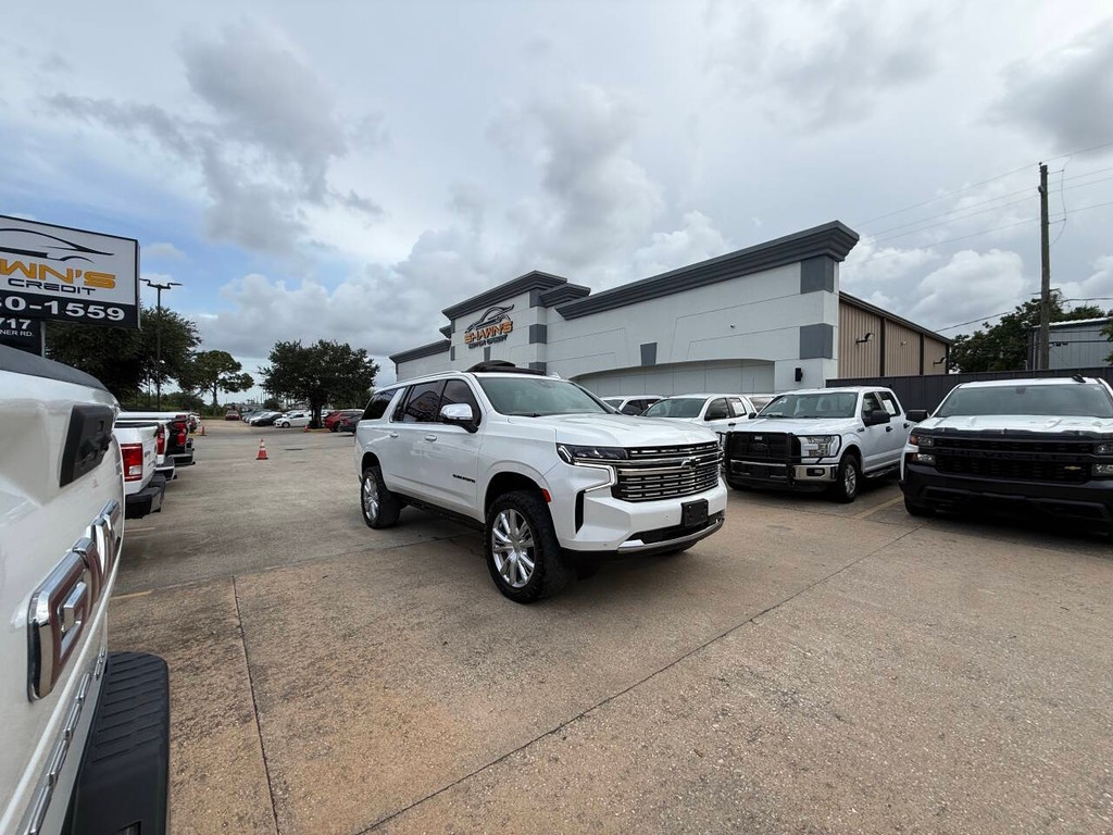 Chevrolet Suburban Vehicle Full-screen Gallery Image 47