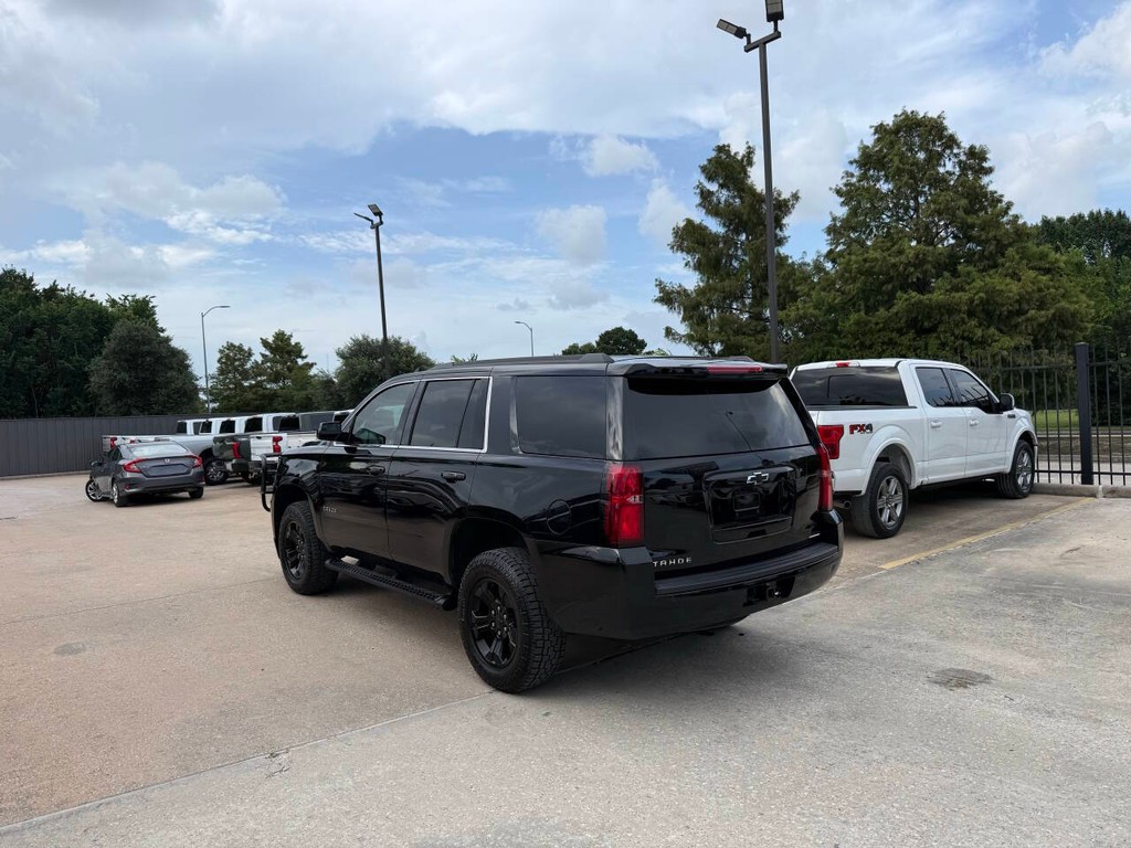 Chevrolet Tahoe Vehicle Full-screen Gallery Image 04