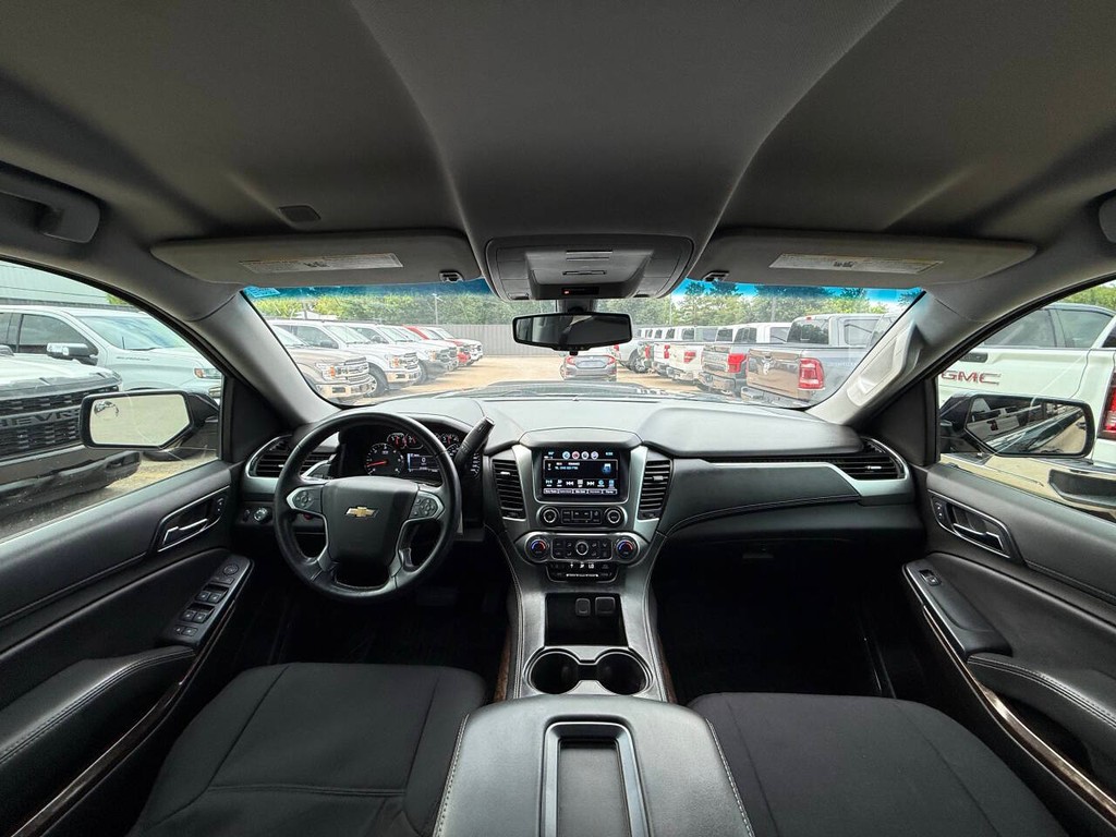Chevrolet Tahoe Vehicle Full-screen Gallery Image 18