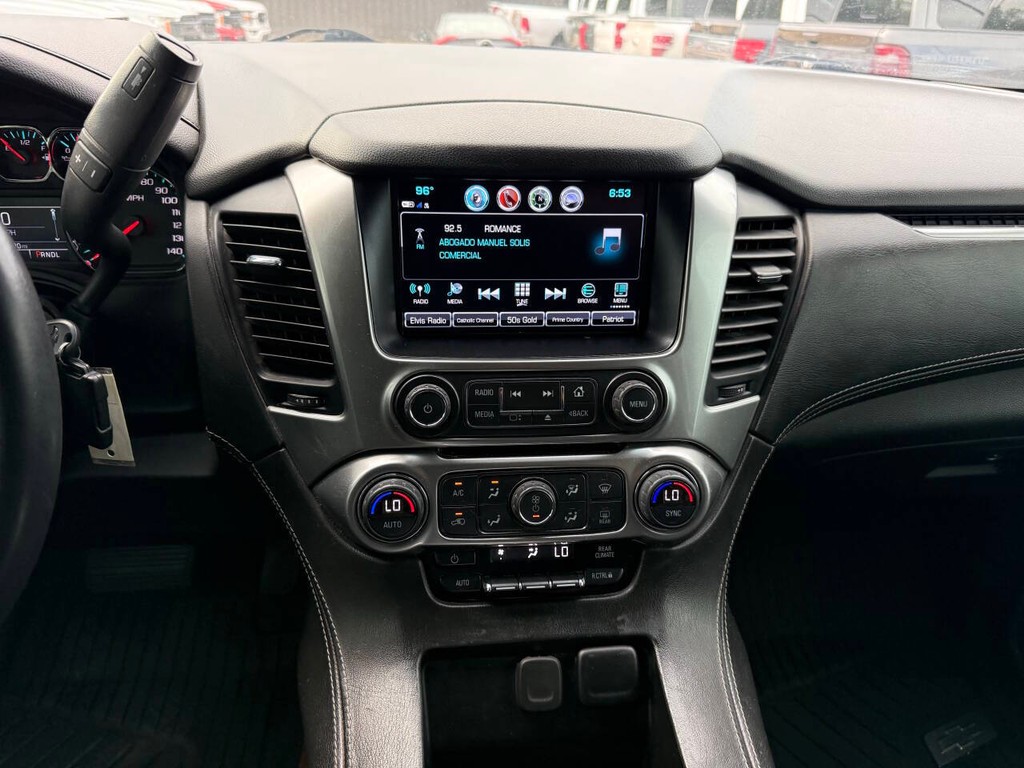 Chevrolet Tahoe Vehicle Full-screen Gallery Image 24