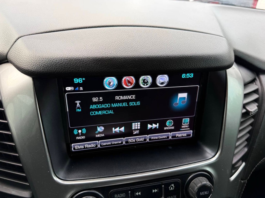 Chevrolet Tahoe Vehicle Full-screen Gallery Image 25