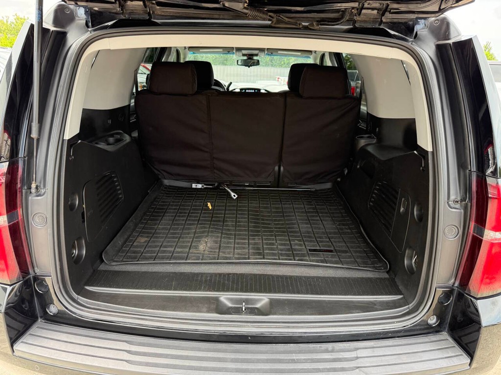 Chevrolet Tahoe Vehicle Full-screen Gallery Image 36
