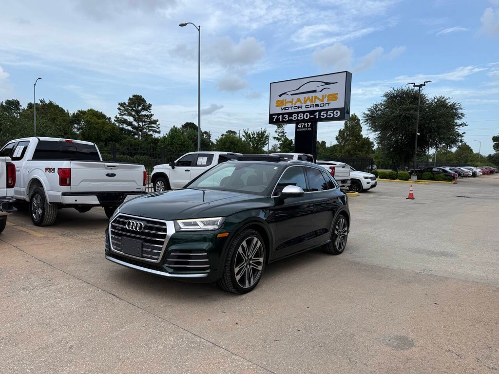 Audi SQ5 Vehicle Full-screen Gallery Image 03
