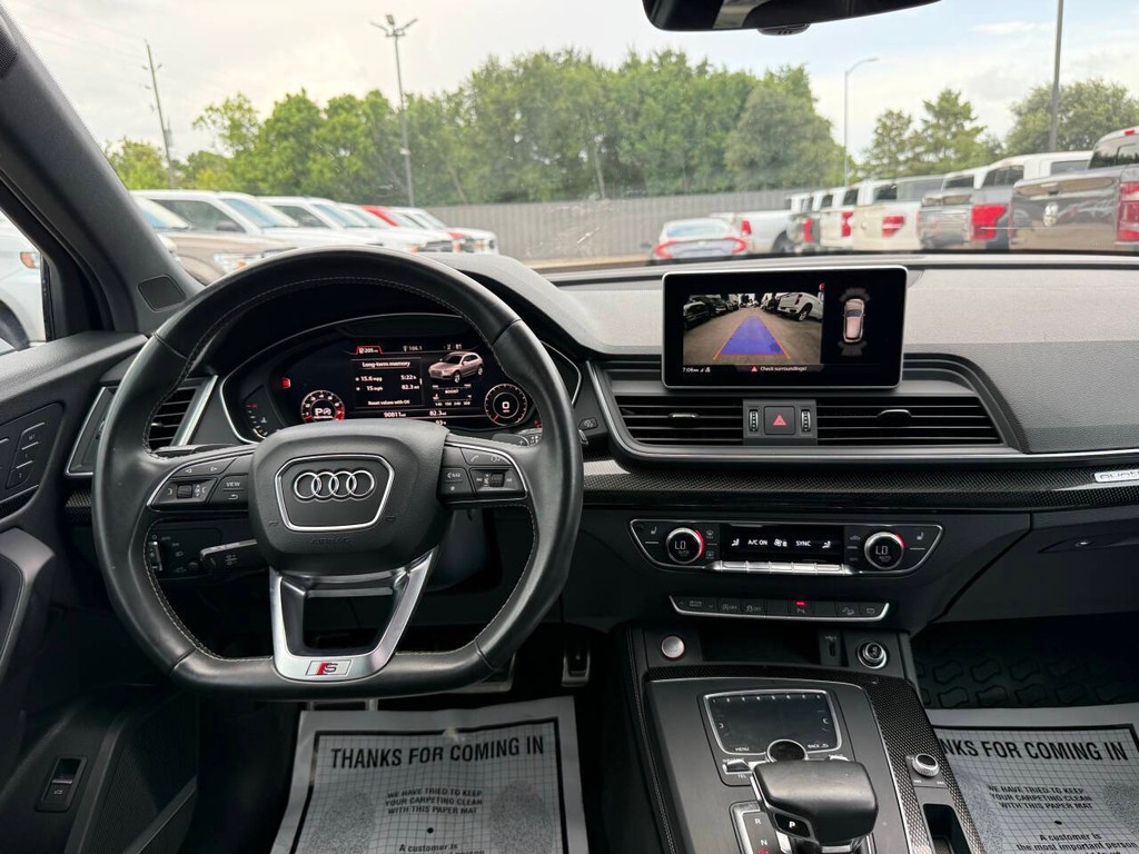 Audi SQ5 Vehicle Full-screen Gallery Image 22