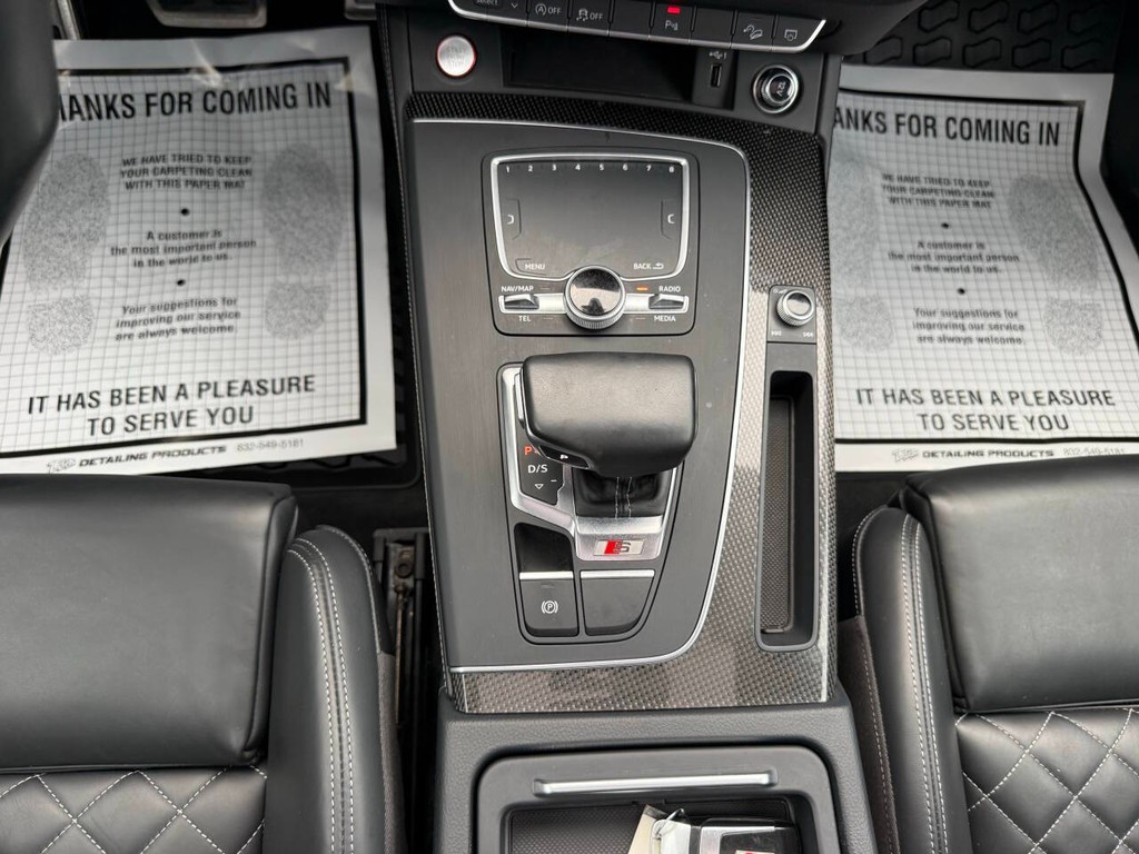 Audi SQ5 Vehicle Full-screen Gallery Image 27
