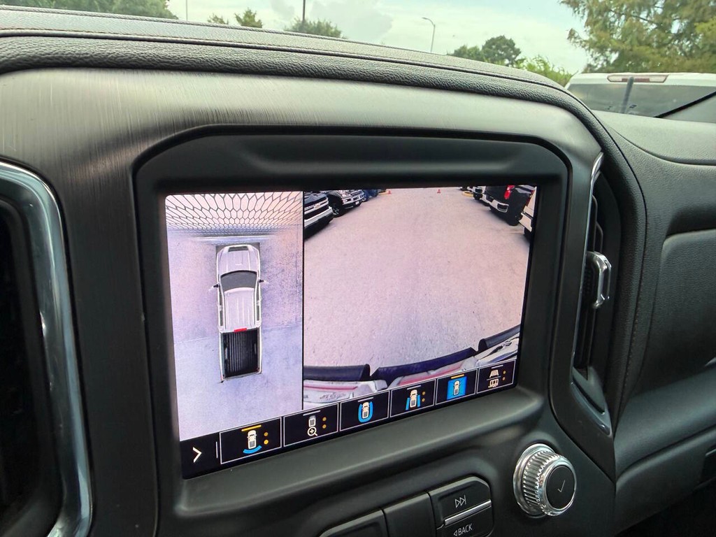 GMC Sierra 2500HD Vehicle Full-screen Gallery Image 28