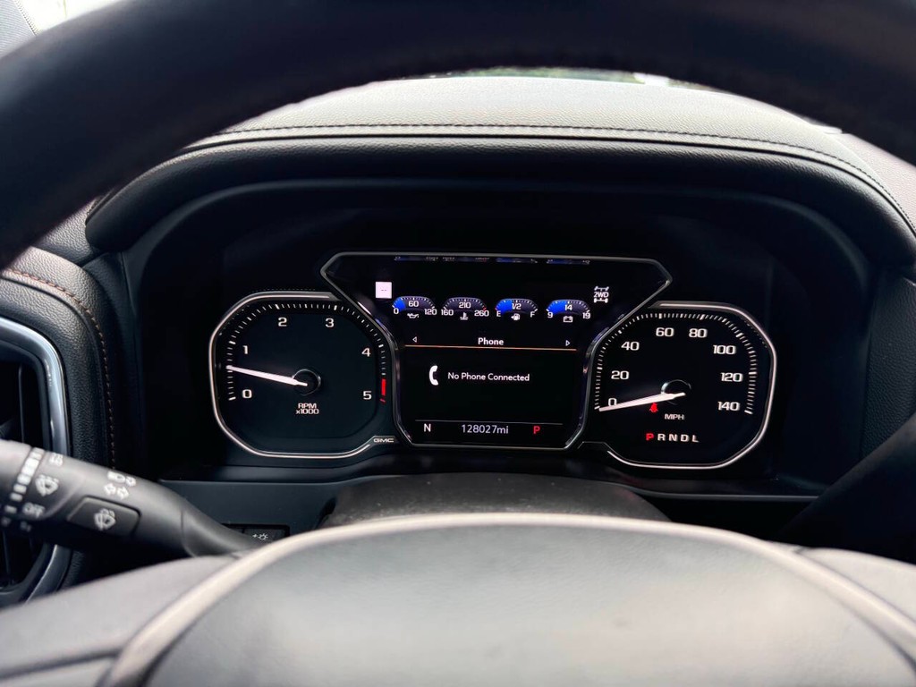 GMC Sierra 2500HD Vehicle Full-screen Gallery Image 32
