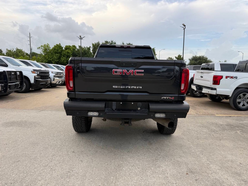GMC Sierra 2500HD Vehicle Full-screen Gallery Image 39