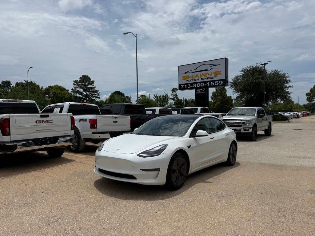 Tesla Model 3 Vehicle Full-screen Gallery Image 41
