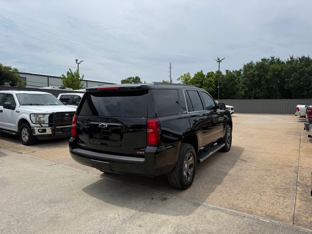 Chevrolet Tahoe Vehicle Full-screen Gallery Image 05