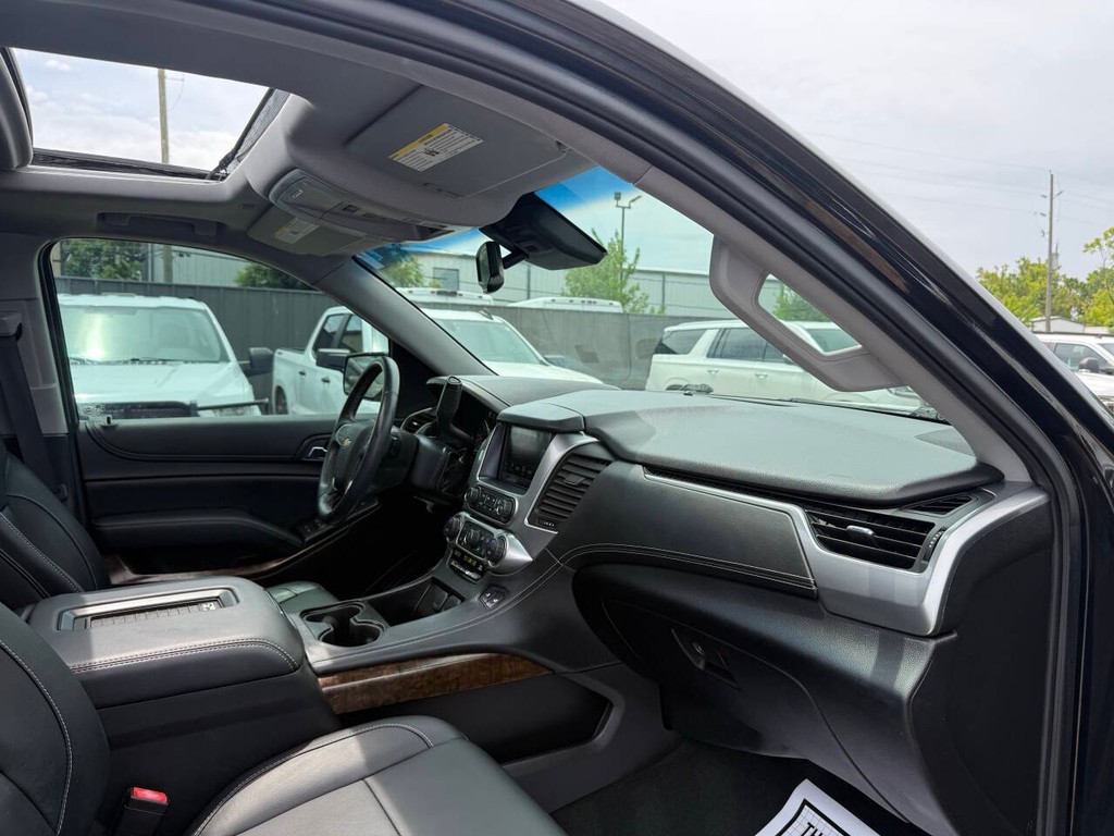 Chevrolet Tahoe Vehicle Full-screen Gallery Image 09