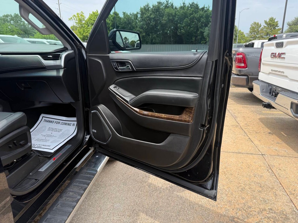 Chevrolet Tahoe Vehicle Full-screen Gallery Image 11