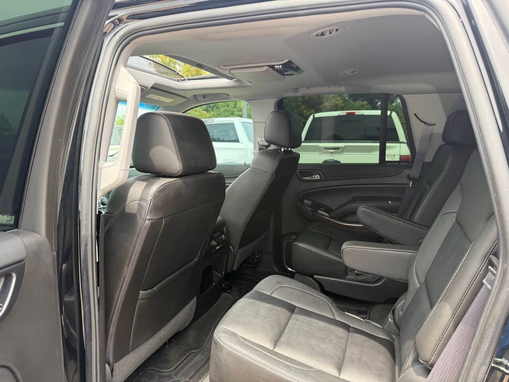 Chevrolet Tahoe Vehicle Full-screen Gallery Image 12