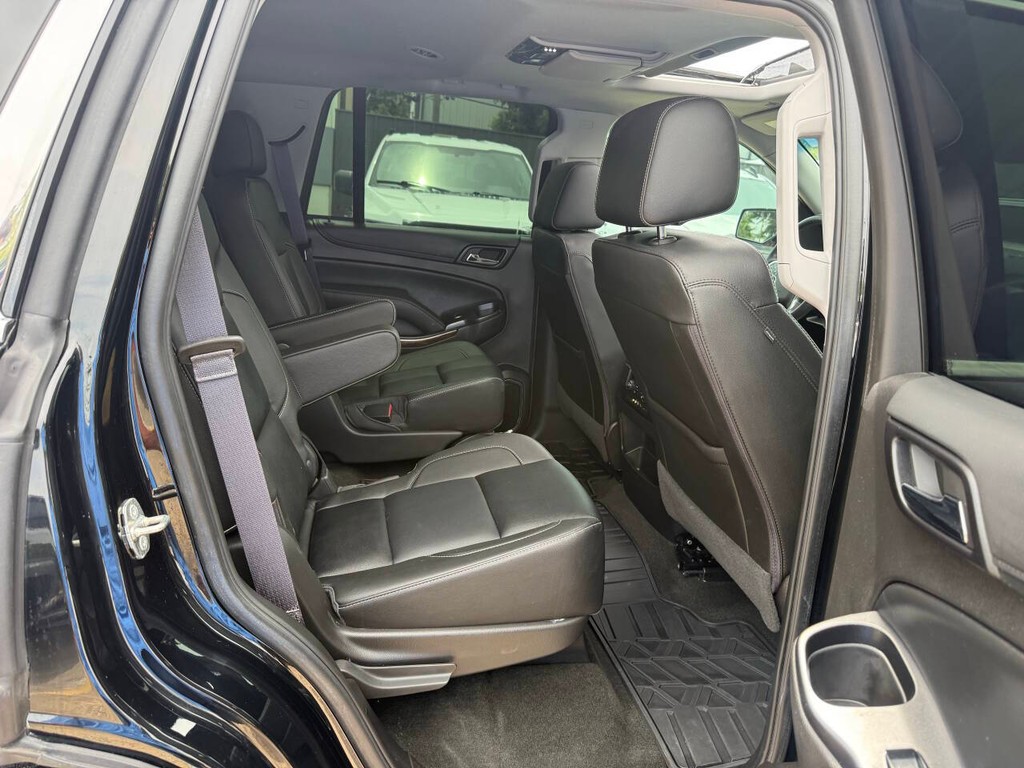 Chevrolet Tahoe Vehicle Full-screen Gallery Image 16