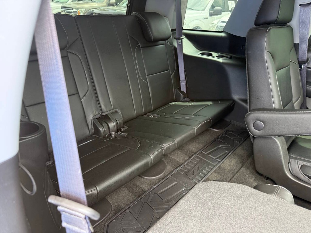 Chevrolet Tahoe Vehicle Full-screen Gallery Image 17