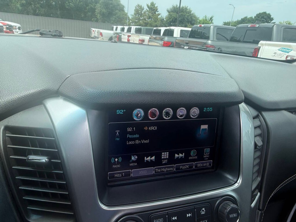 Chevrolet Tahoe Vehicle Full-screen Gallery Image 28