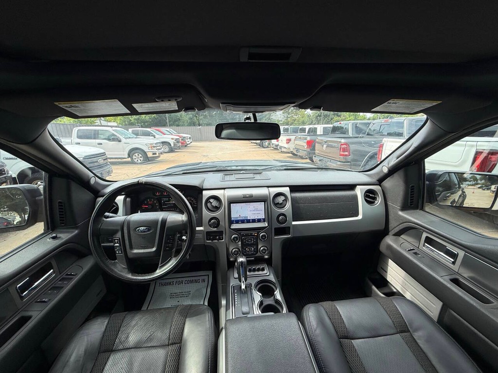 Ford F-150 Vehicle Full-screen Gallery Image 18