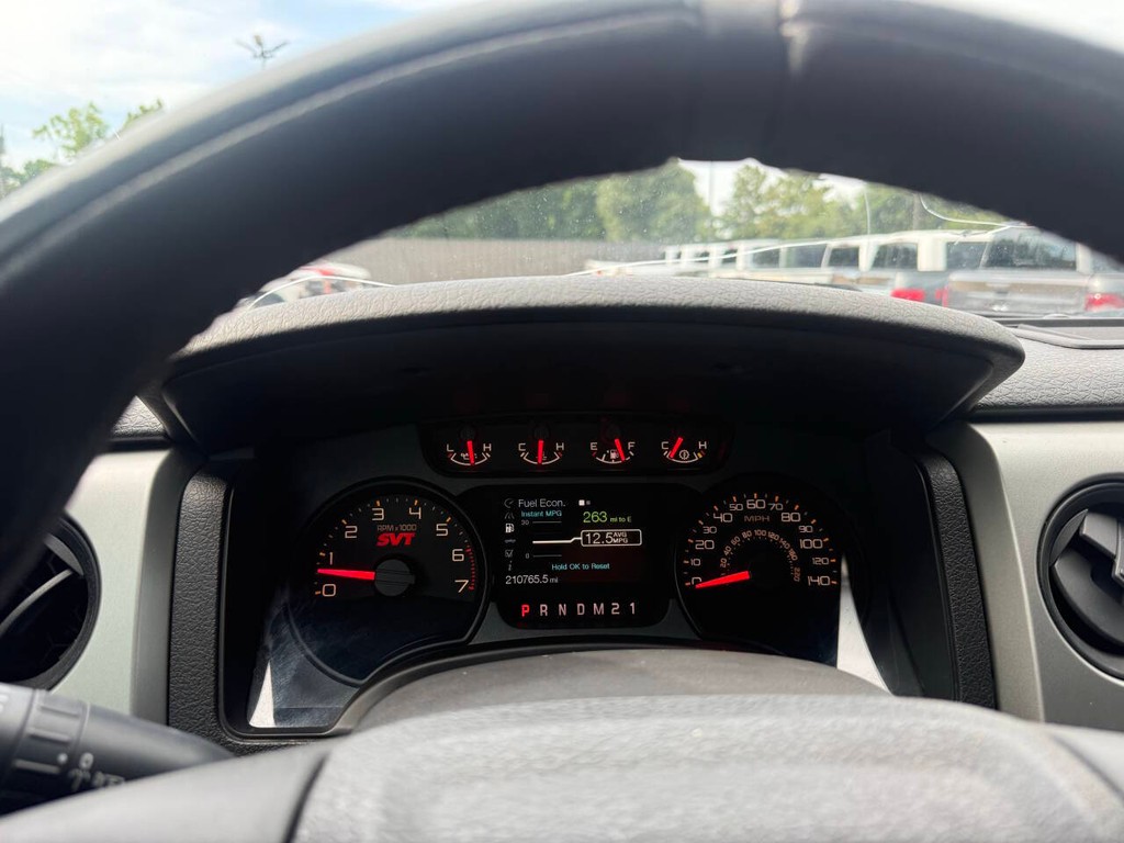 Ford F-150 Vehicle Full-screen Gallery Image 33