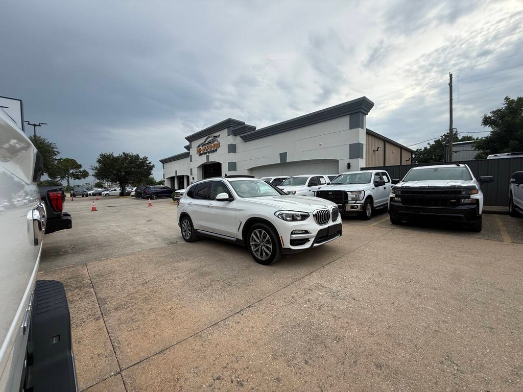 BMW X3 Vehicle Full-screen Gallery Image 44