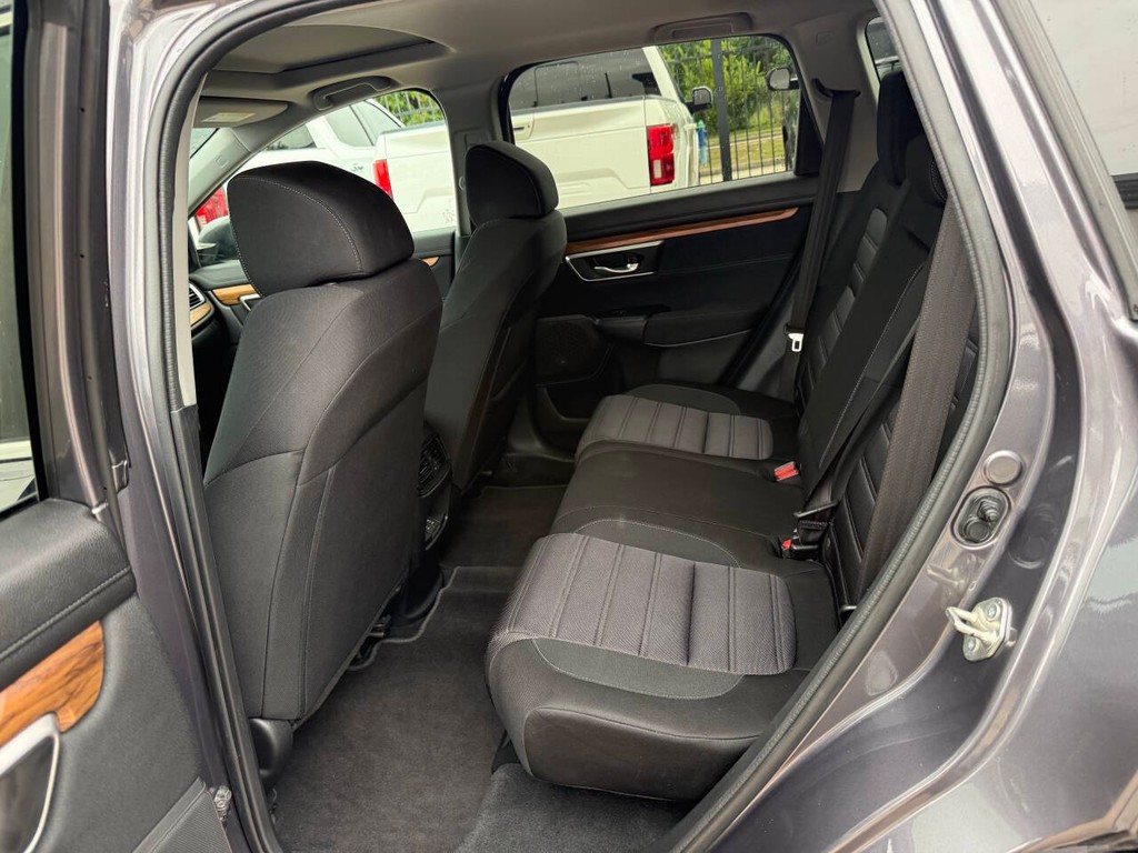 Honda CR-V Vehicle Full-screen Gallery Image 13