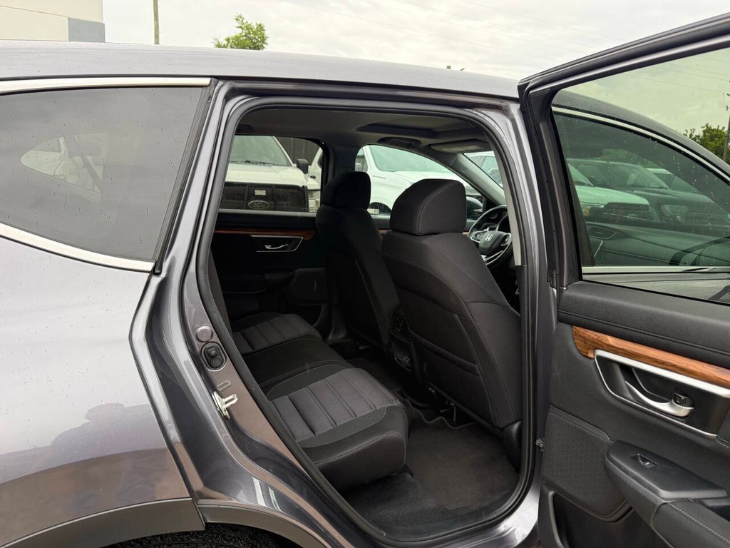 Honda CR-V Vehicle Full-screen Gallery Image 15