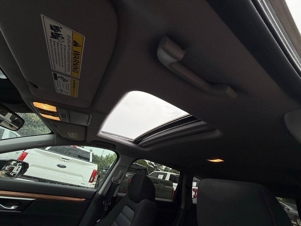 Honda CR-V Vehicle Full-screen Gallery Image 29