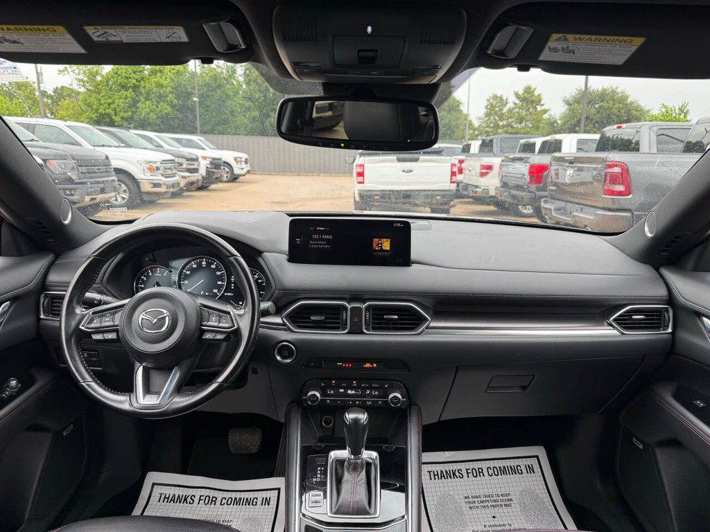 Mazda CX-5 Vehicle Full-screen Gallery Image 17