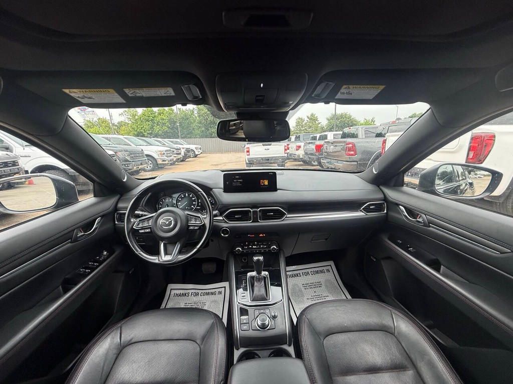 Mazda CX-5 Vehicle Full-screen Gallery Image 18