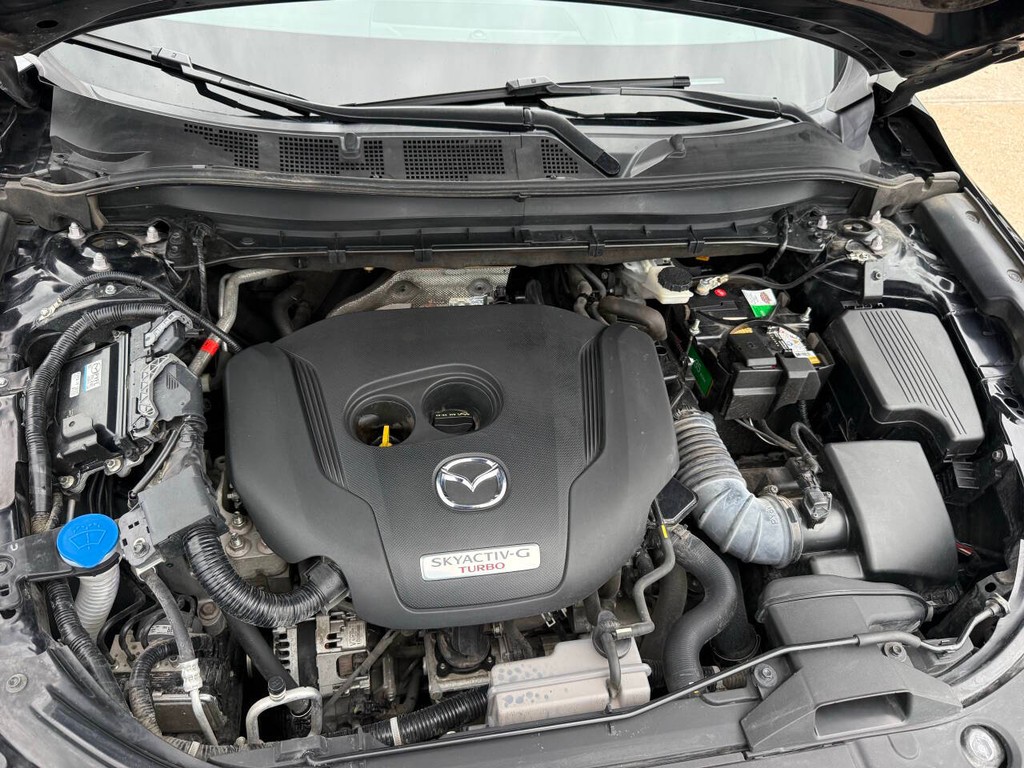 Mazda CX-5 Vehicle Full-screen Gallery Image 36