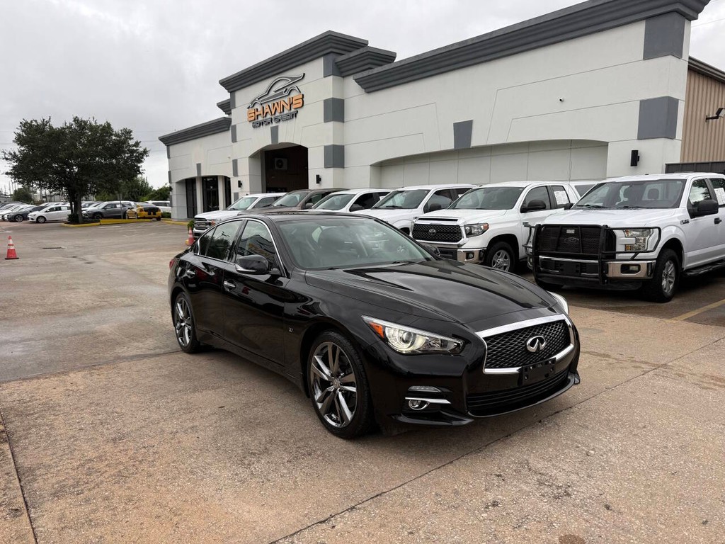 INFINITI Q50 Vehicle Full-screen Gallery Image 02