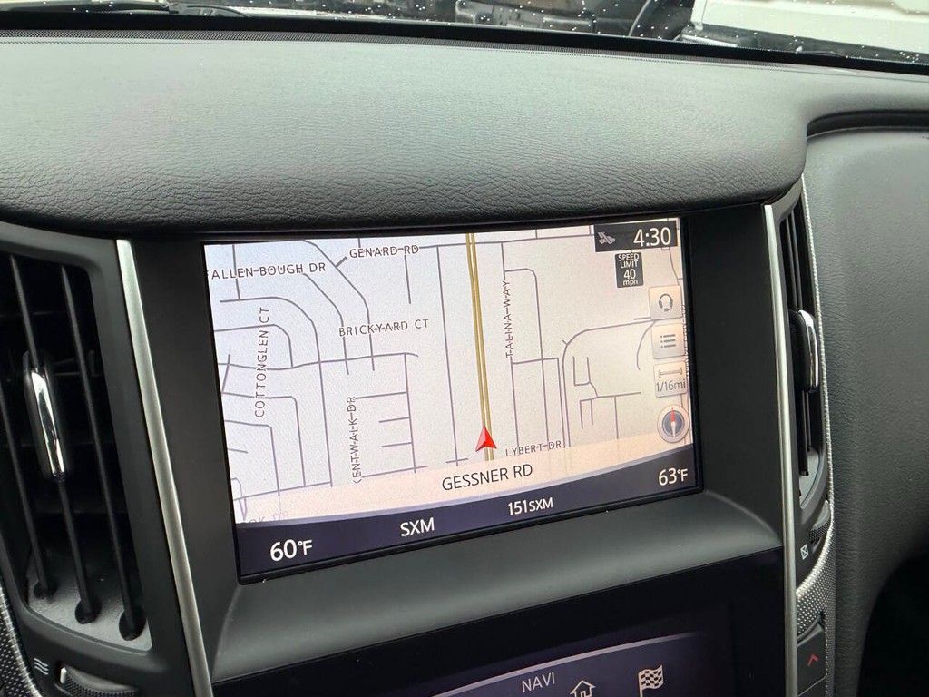 INFINITI Q50 Vehicle Full-screen Gallery Image 26