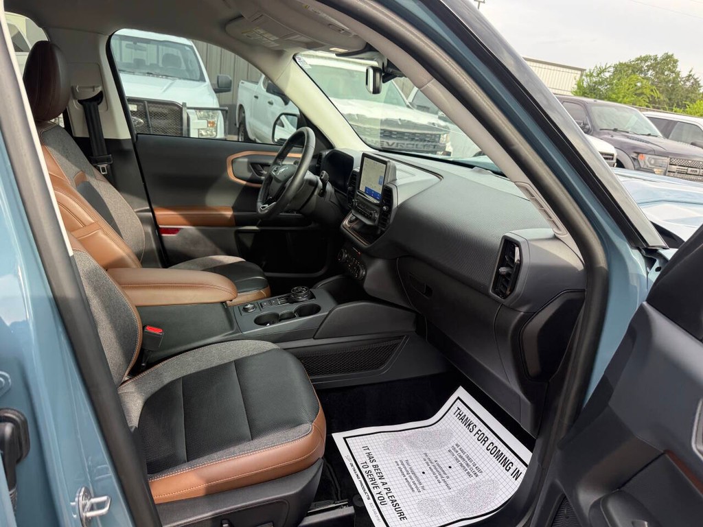 Ford Bronco Sport Vehicle Full-screen Gallery Image 10