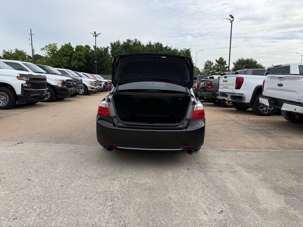 Honda Accord Sedan Vehicle Full-screen Gallery Image 37