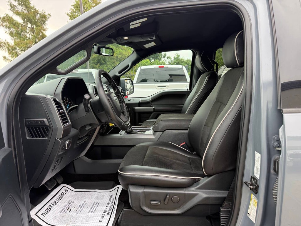 Ford F-150 Vehicle Full-screen Gallery Image 07