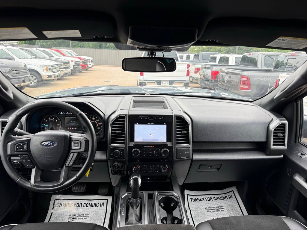 Ford F-150 Vehicle Full-screen Gallery Image 17