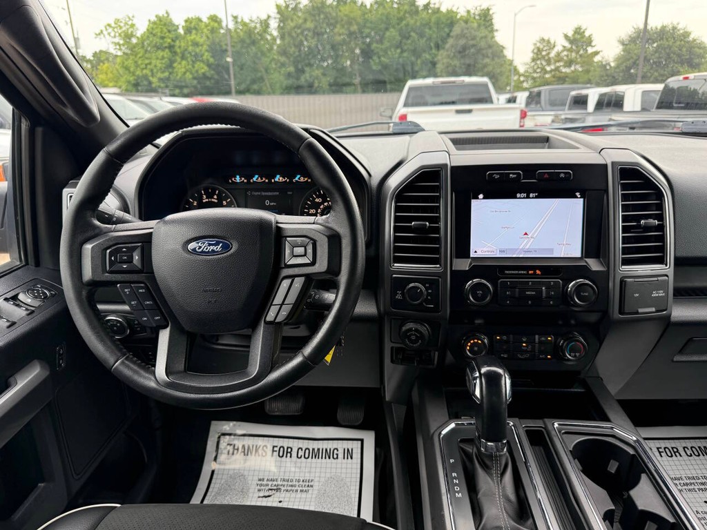 Ford F-150 Vehicle Full-screen Gallery Image 21