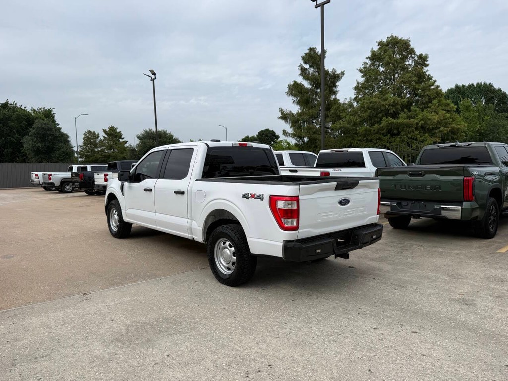 Ford F-150 Vehicle Full-screen Gallery Image 04