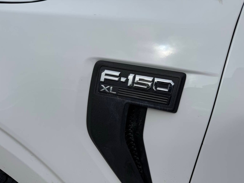 Ford F-150 Vehicle Full-screen Gallery Image 37