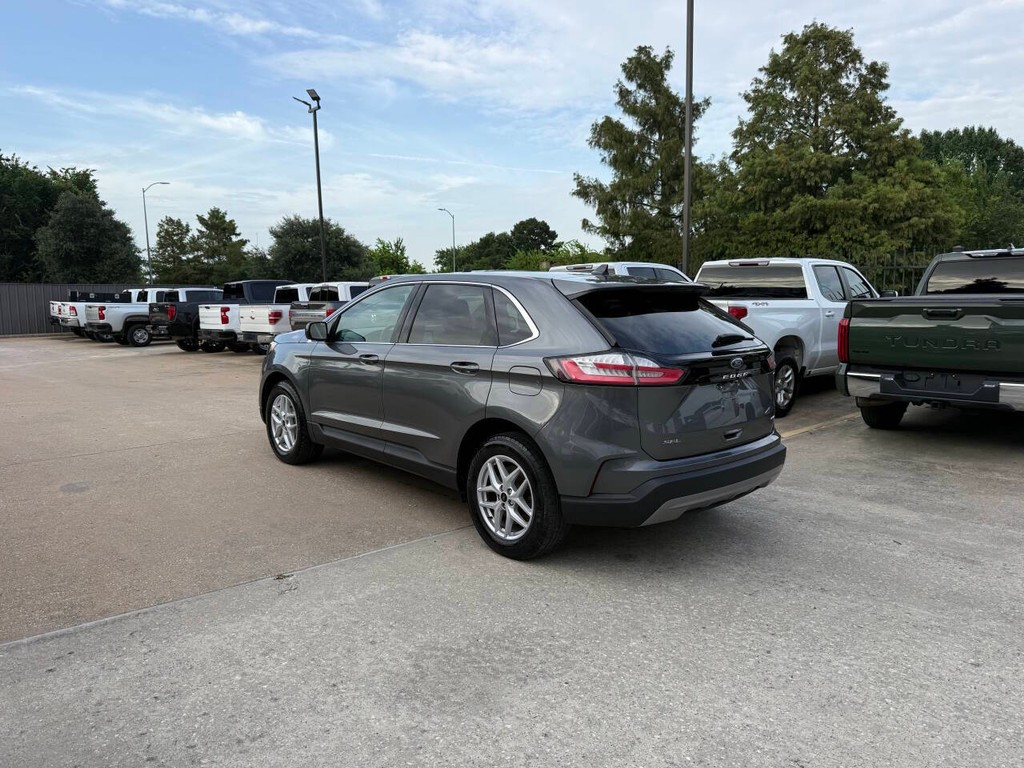 Ford Edge Vehicle Full-screen Gallery Image 04