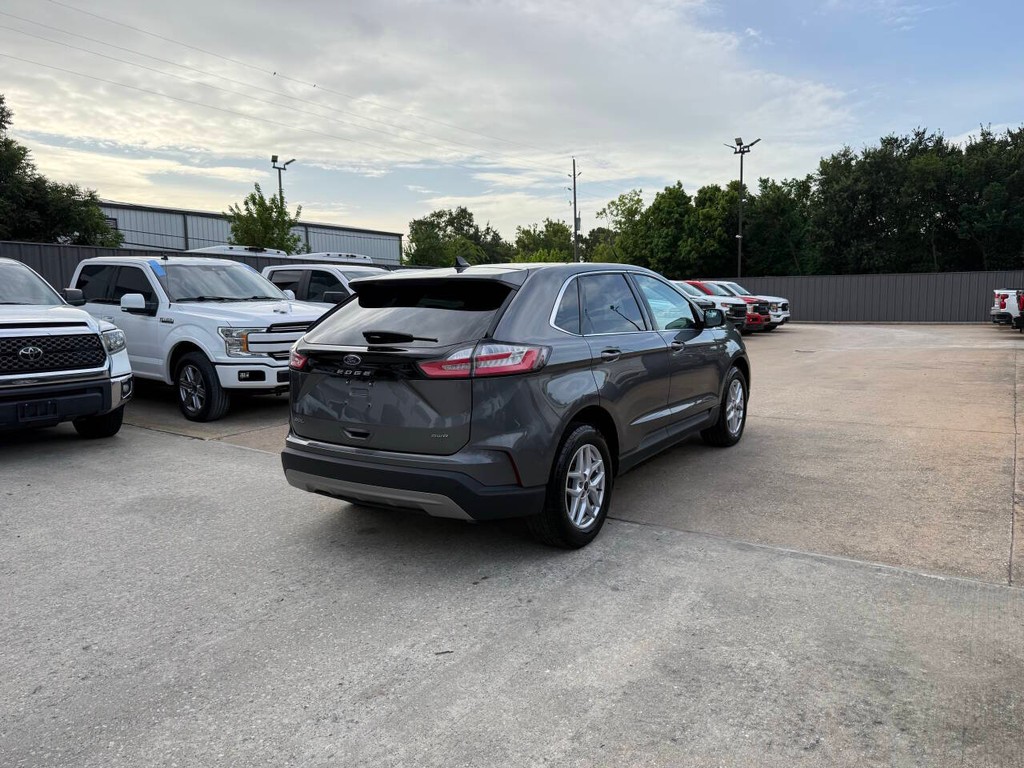 Ford Edge Vehicle Full-screen Gallery Image 05