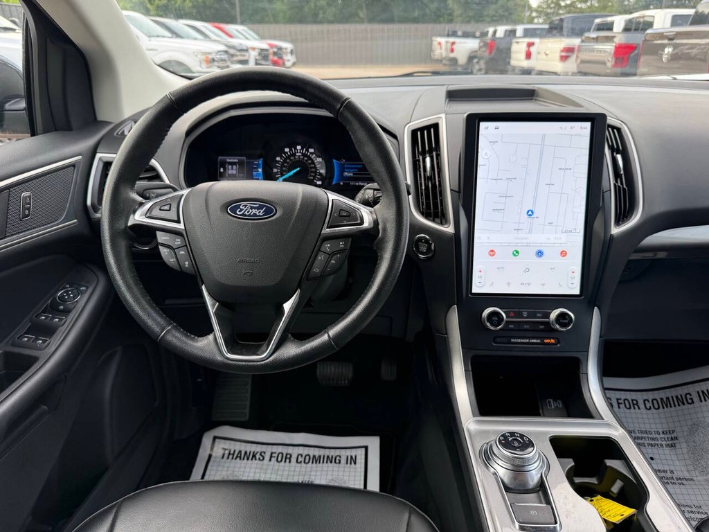 Ford Edge Vehicle Full-screen Gallery Image 21